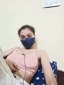 Shaina01 online show from June 2026 06:44:01 PM