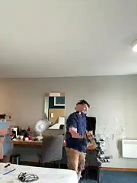 Shycouple7295 online show from July 2026 05:48:02 PM