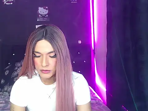 Snapshot of madame_kitty chatting on June 2026 03:20:02 AM madame kitty online show from June 2026 03:20:02 AM