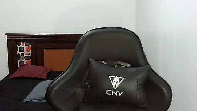 Lolacurly69 online show from July 2026 11:59:02 PM