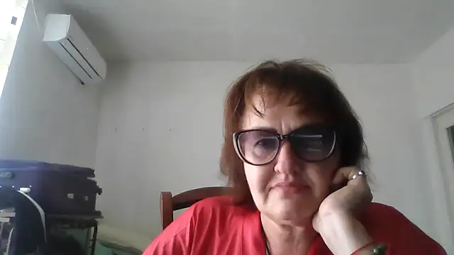 Snapshot of ErikaXShine chatting on June 2026 12:20:02 PM ErikaXShine online show from June 2026 12:20:02 PM