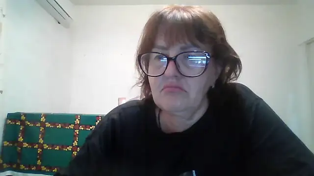 Snapshot of ErikaXShine chatting on July 2026 06:59:01 PM ErikaXShine online show from July 2026 06:59:01 PM