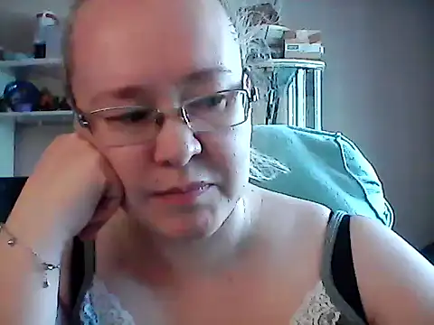 Viola27 online show from June 2026 07:11:01 AM