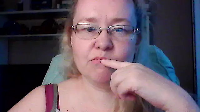 Viola27 online show from June 2026 02:58:01 PM