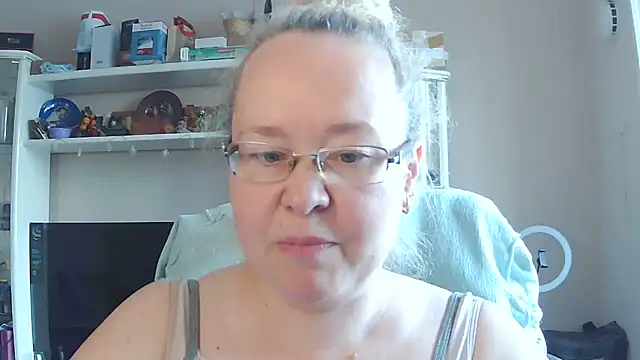 Viola27 online show from July 2026 11:01:02 AM