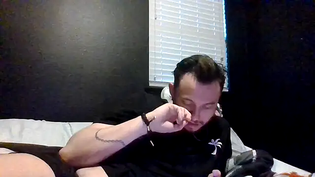 Mikecloudyhawk online show from June 2026 03:22:01 AM