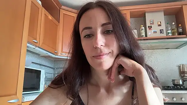 Flamingo Queen online show from July 2026 04:29:01 AM