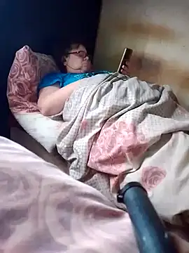 Snapshot of oksana72 chatting on October 2025 07:41:02 AM oksana72 online show from October 2025 07:41:02 AM