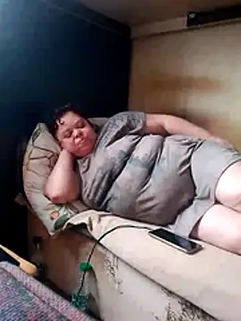 oksana72 online show from April 2026 09:47:01 AM