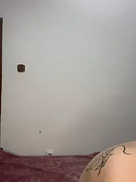 FlirtySophiaa online show from June 2026 05:27:02 PM