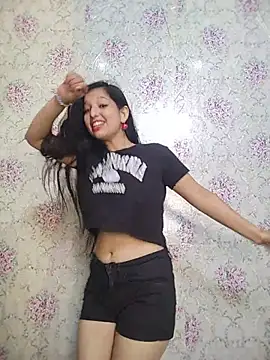 Snapshot of Queen_Rosyy chatting on June 2026 04:12:01 AM Queen Rosyy online show from June 2026 04:12:01 AM