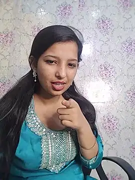 Snapshot of Queen_Rosyy chatting on July 2026 06:40:02 AM Queen Rosyy online show from July 2026 06:40:02 AM