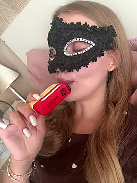 AlexandraMoore03 online show from June 2026 12:04:02 PM