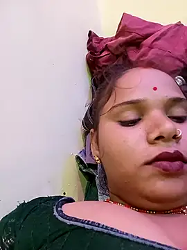 Snapshot of Rashi_hote chatting on July 2026 06:28:01 AM Rashi hote online show from July 2026 06:28:01 AM