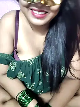 Snapshot of SWEETY-099 chatting on July 2026 04:31:01 AM SWEETY-099 online show from July 2026 04:31:01 AM