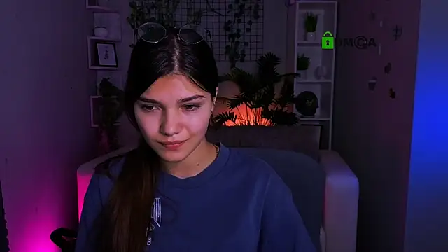 kiaraa belle online show from June 2026 10:19:01 AM