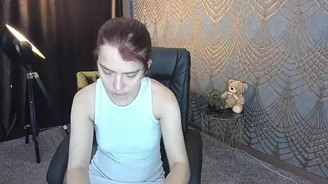 Snapshot of Livia_Shy chatting on June 2026 05:17:02 AM Livia Shy online show from June 2026 05:17:02 AM