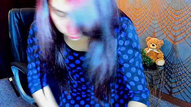 Snapshot of Livia_Shy chatting on June 2026 05:34:01 AM Livia Shy online show from June 2026 05:34:01 AM