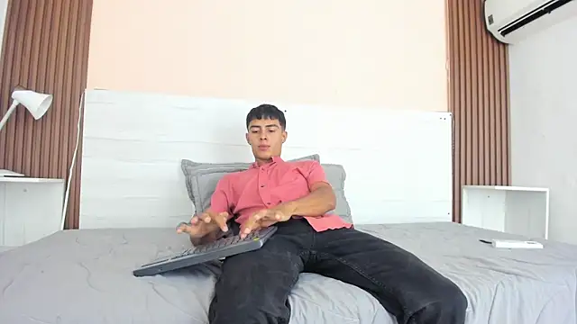 Bruno fox online show from July 2026 08:07:02 PM