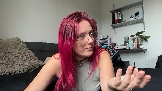 LeaLoveXXX online show from July 2026 07:05:02 AM