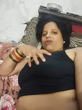 Snapshot of SWEETY01990 chatting on July 2026 12:42:02 PM SWEETY01990 online show from July 2026 12:42:02 PM
