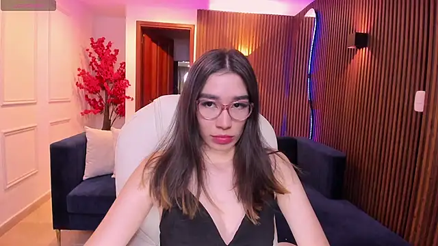 Emma caarter  online show from July 2026 03:01:01 AM