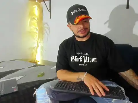 jeann alexx online show from July 2026 11:48:01 PM