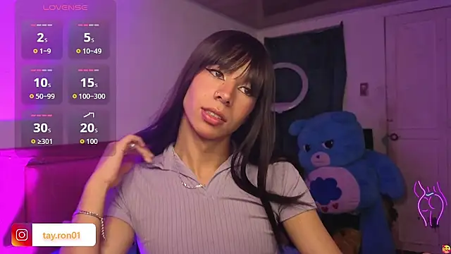 Snapshot of lady_Tayron chatting on June 2026 03:49:01 AM lady Tayron online show from June 2026 03:49:01 AM