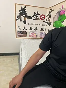 qujing002 online show from July 2026 02:22:02 PM