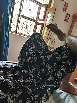 ranigupta72 online show from June 2026 05:32:02 AM