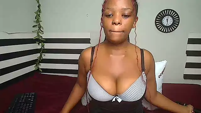 Snapshot of FreakyNubian chatting on July 2026 05:06:01 PM FreakyNubian online show from July 2026 05:06:01 PM