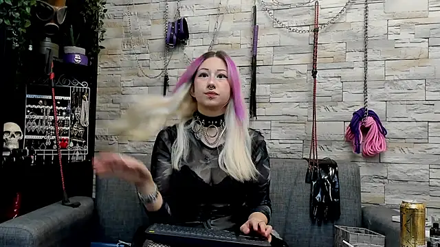 Miss Kaz online show from July 2026 12:30:02 AM