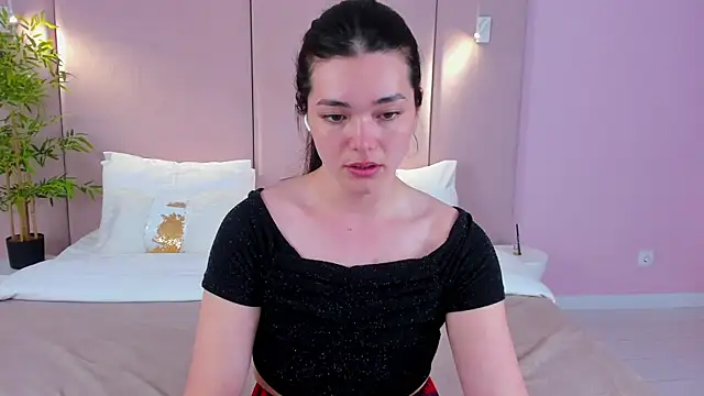 Snapshot of MaddieMeyer chatting on July 2026 07:23:02 AM MaddieMeyer online show from July 2026 07:23:02 AM
