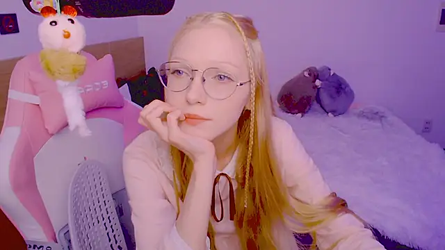 Snapshot of blush chatting on July 2026 12:20:02 PM blush online show from July 2026 12:20:02 PM