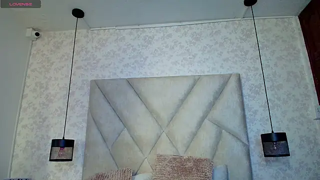 scarlat rose online show from July 2026 06:14:01 PM