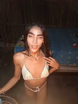Snapshot of GabyMilan_ chatting on June 2026 03:25:01 AM GabyMilan online show from June 2026 03:25:01 AM