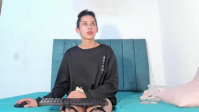 dakotadolly online show from July 2026 09:03:01 PM
