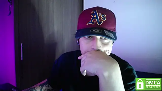 Greg leach online show from June 2026 10:01:02 PM