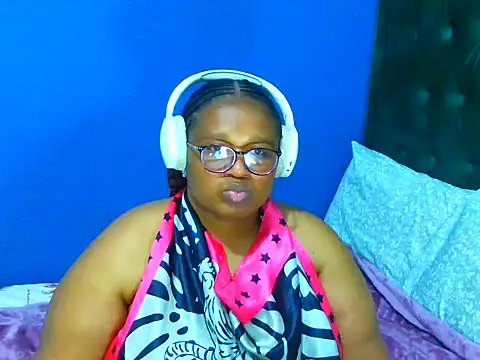 MISS BLACKBERY online show from July 2026 06:37:02 PM