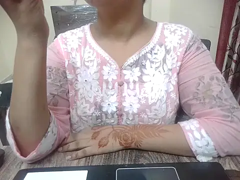 Snapshot of Bold-Divya1 chatting on July 2026 01:42:02 PM Bold-Divya1 online show from July 2026 01:42:02 PM