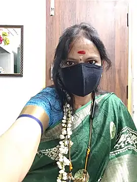 Snapshot of Tamil_white_beauty chatting on June 2026 01:01:02 PM Tamil white beauty online show from June 2026 01:01:02 PM