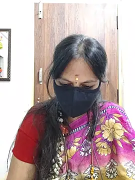 Snapshot of Tamil_white_beauty chatting on July 2026 07:21:01 PM Tamil white beauty online show from July 2026 07:21:01 PM