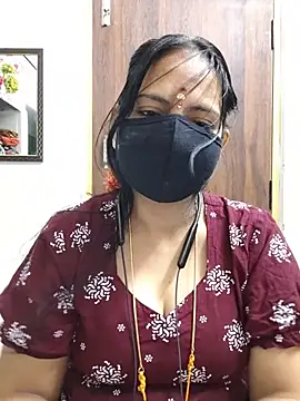 Snapshot of Tamil_white_beauty chatting on July 2026 08:29:02 AM Tamil white beauty online show from July 2026 08:29:02 AM