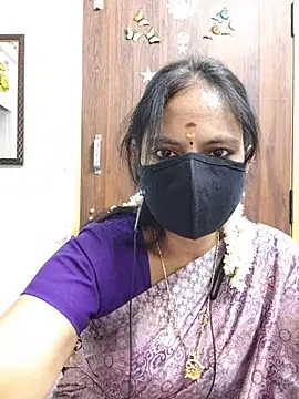 Snapshot of Tamil_white_beauty chatting on July 2026 06:45:01 PM Tamil white beauty online show from July 2026 06:45:01 PM