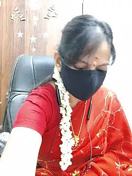 Snapshot of Tamil_white_beauty chatting on July 2026 06:40:02 PM Tamil white beauty online show from July 2026 06:40:02 PM