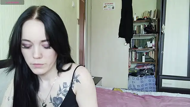 Mia Ellis online show from August 2026 10:10:01 AM