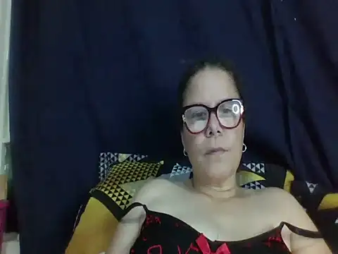 Snapshot of lusianamasters chatting on June 2026 11:53:02 PM lusianamasters online show from June 2026 11:53:02 PM