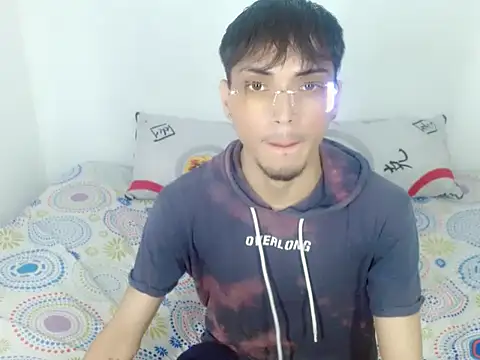 flaco23 latino online show from June 2026 05:31:02 AM