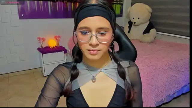 Snapshot of kumikoxxx chatting on June 2026 04:54:02 AM kumikoxxx online show from June 2026 04:54:02 AM