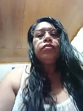 Snapshot of Emilif_ chatting on June 2026 10:34:02 PM Emilif online show from June 2026 10:34:02 PM